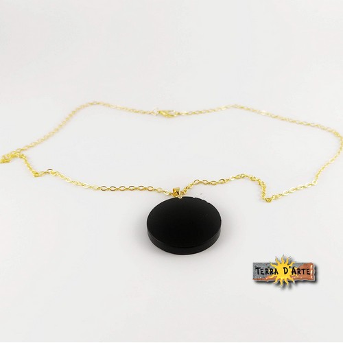bigiotteria_Agira_2_nera_collana_in_petrafeel_la_pietra_lavica_ecofriendly
